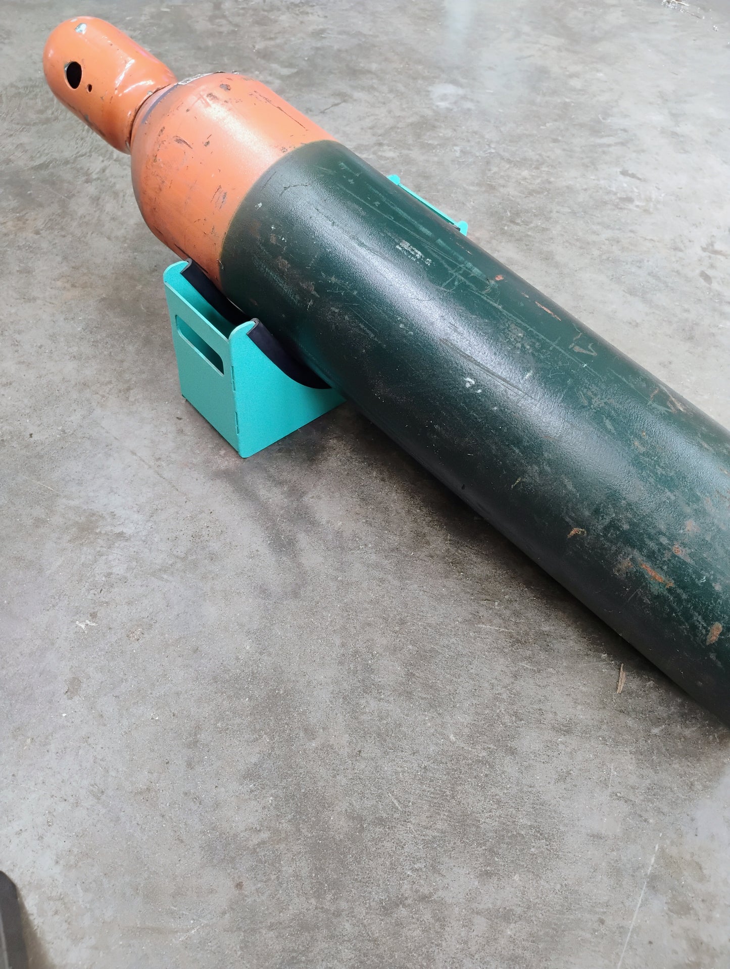 Bottle Buddy-Gas Cylinder Cradle